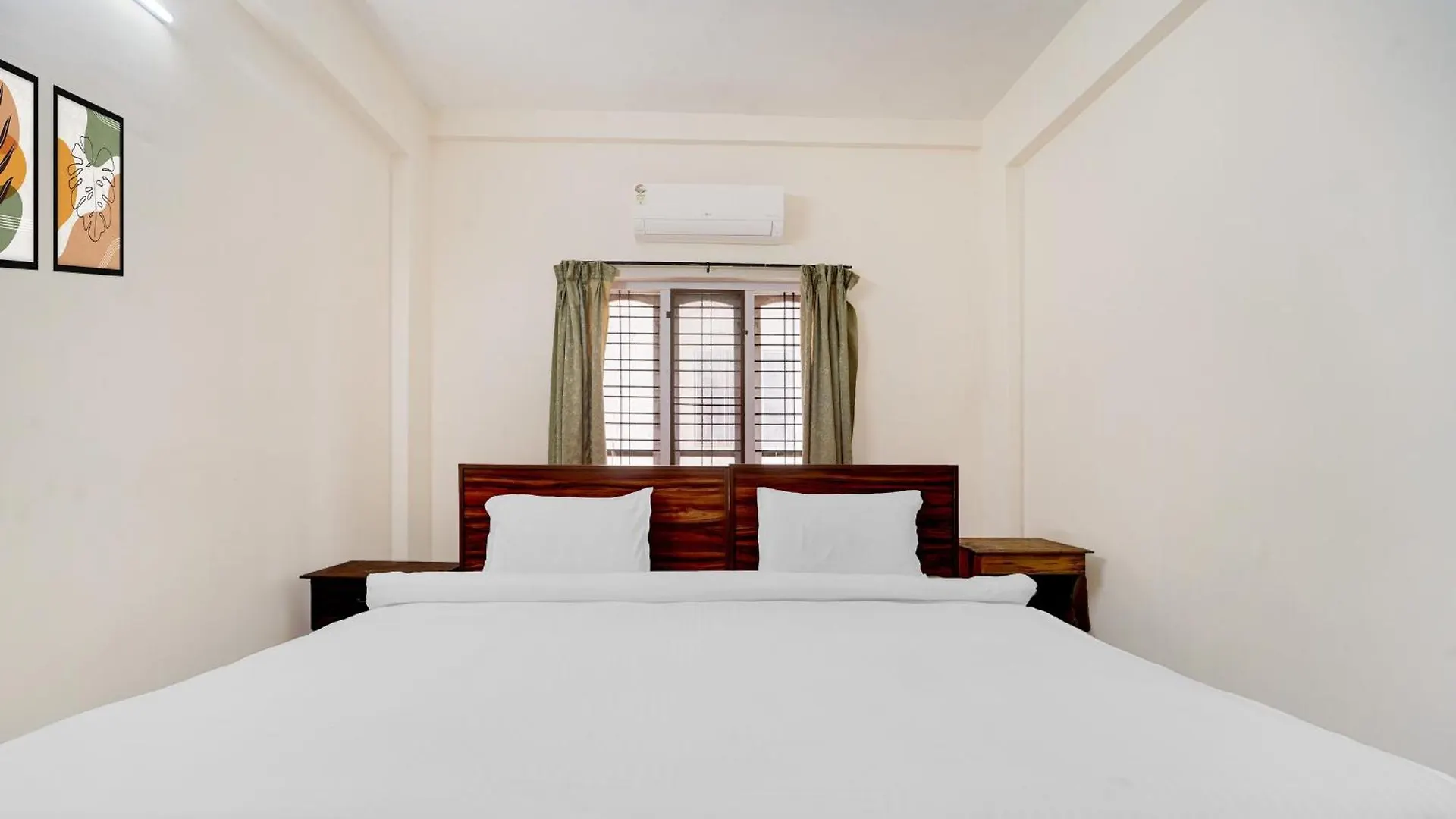 Super Hotel O Pathanamthitta Near Mahatma Gandhi Statue Indie