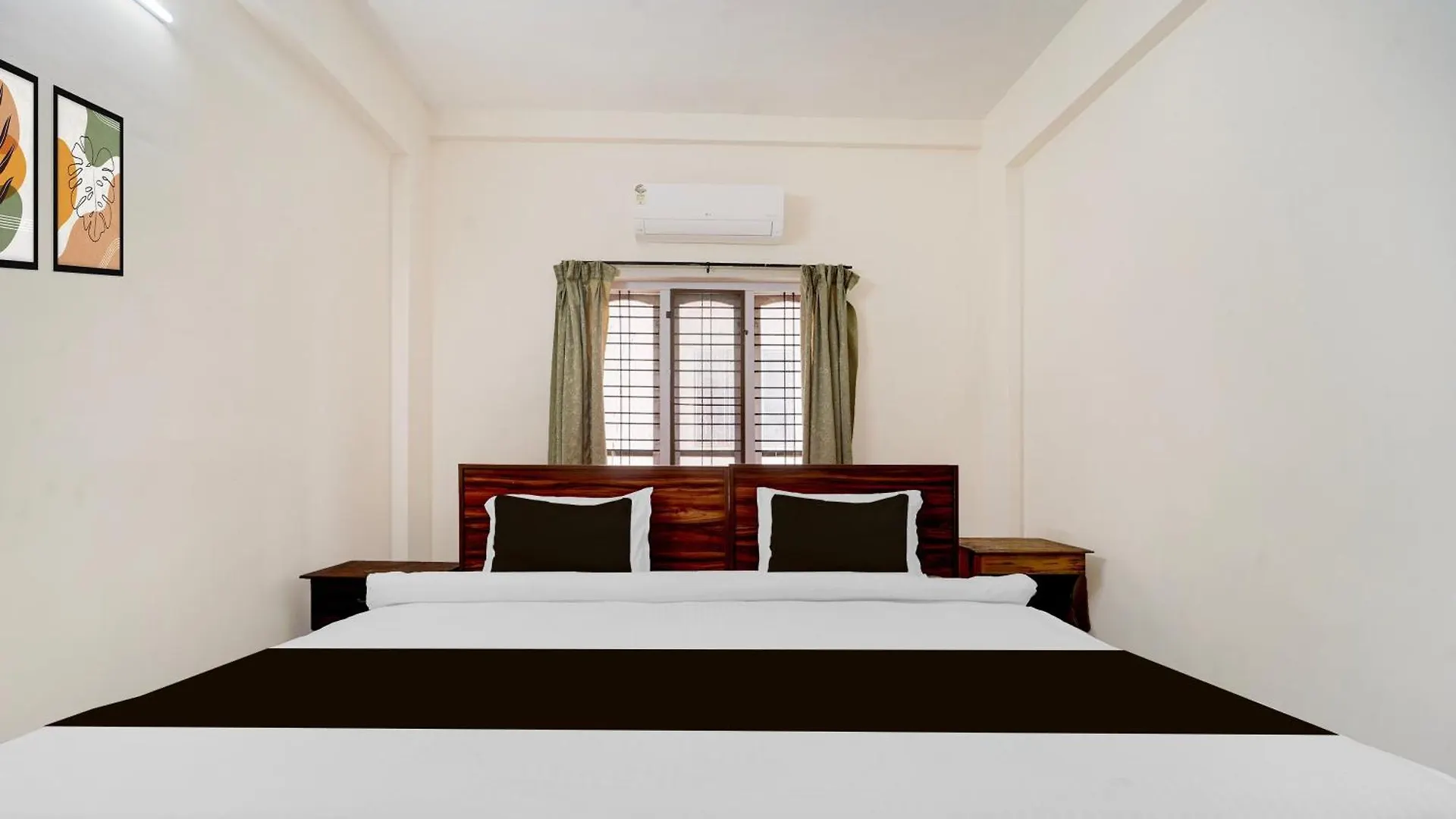 Super Hotel O Pathanamthitta Near Mahatma Gandhi Statue Indie