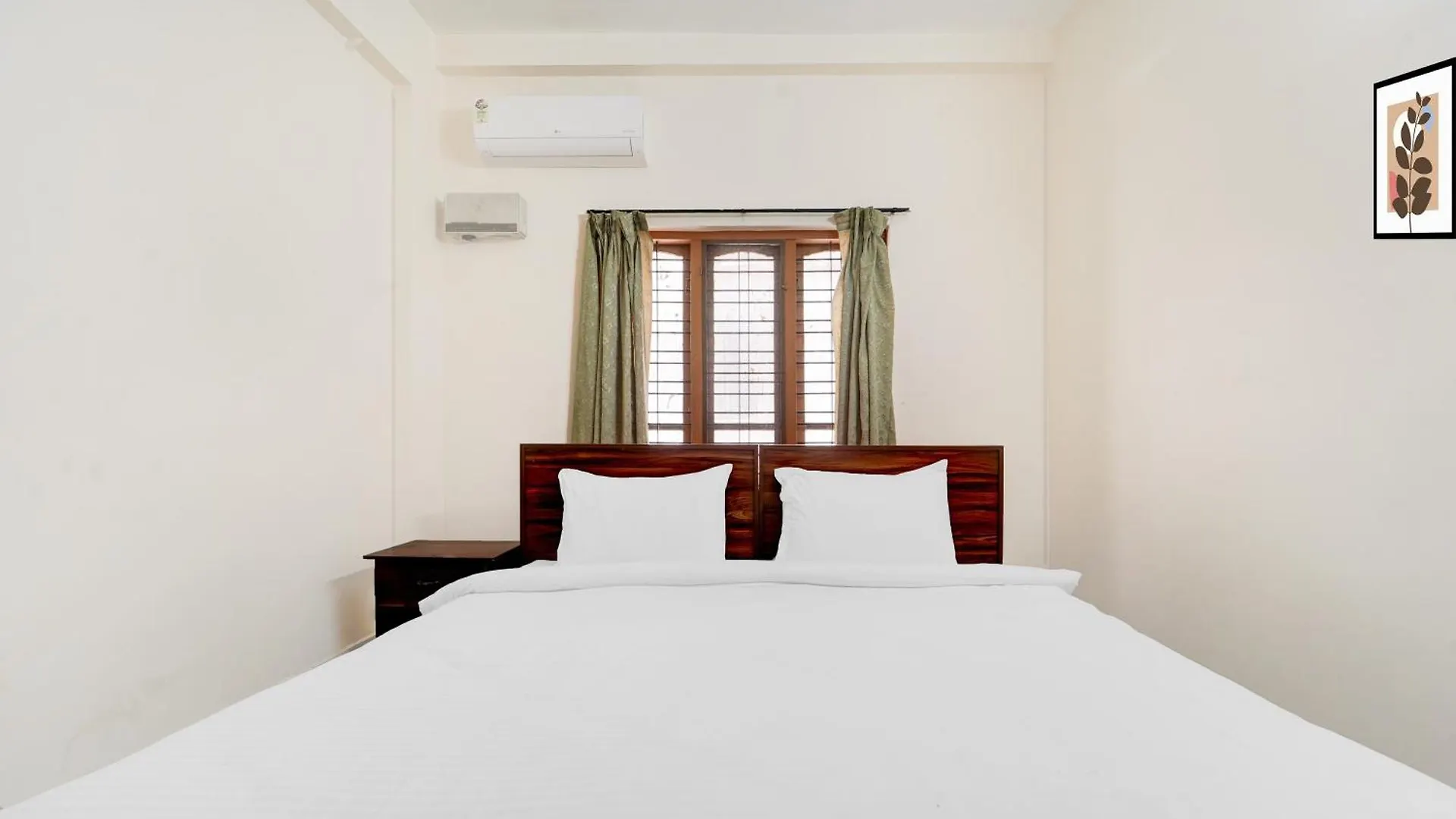 Super Hotel O Pathanamthitta Near Mahatma Gandhi Statue 3*,  Hindistan